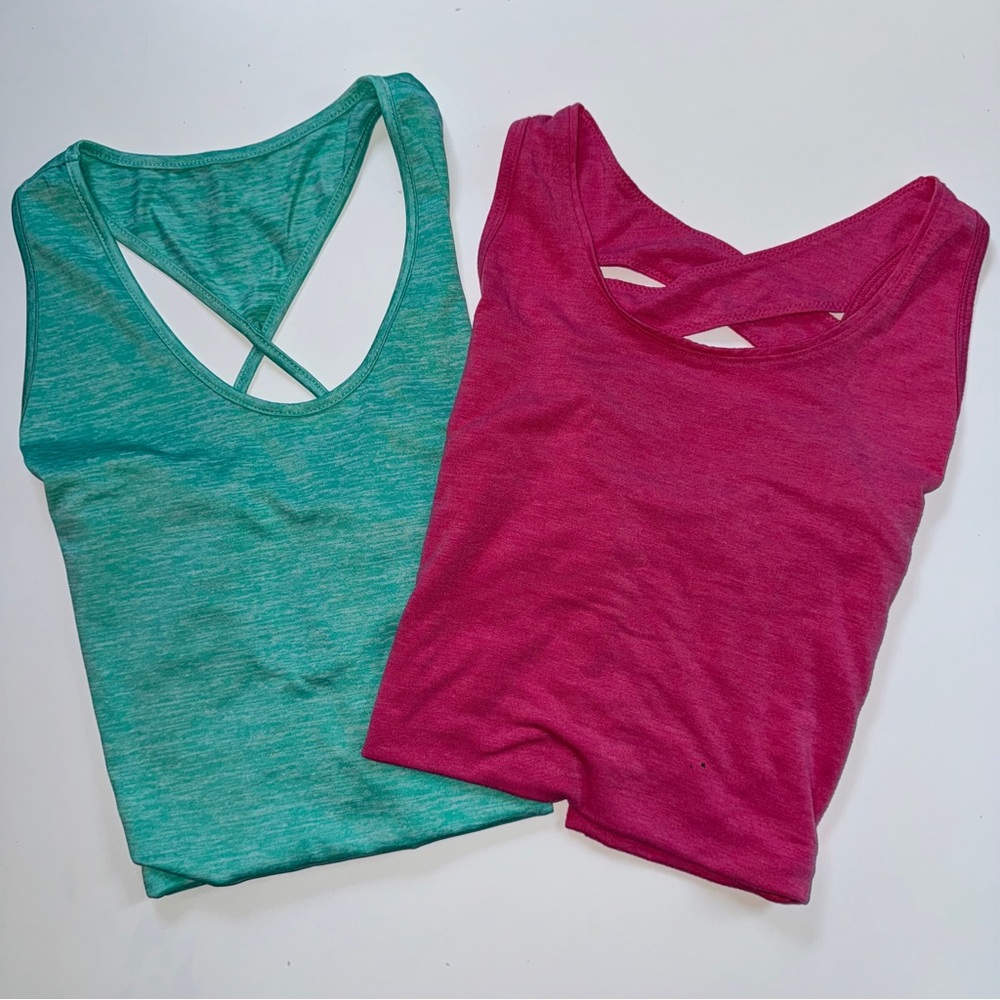 Bundle Women’s‎ Tank Tops XL: Everlast Sport and Green Racerback